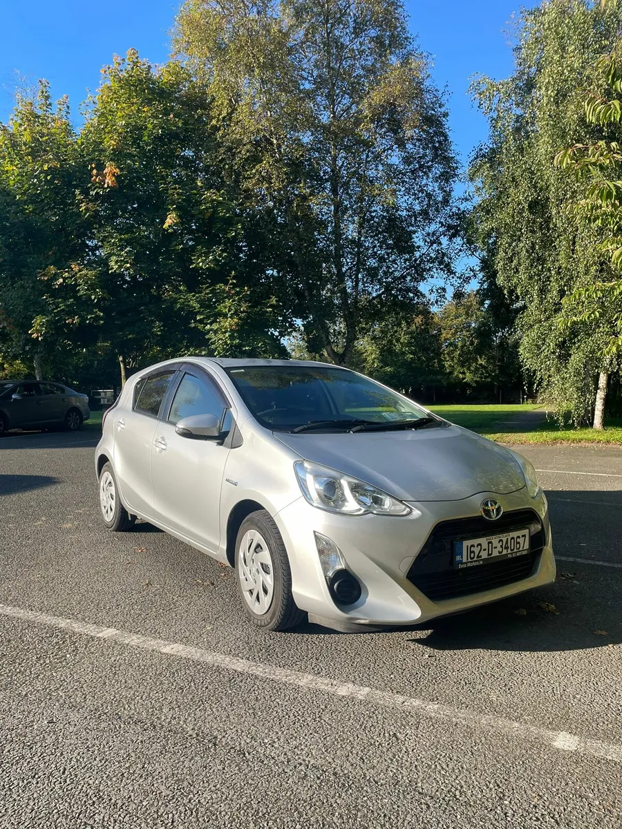 2016 Toyota Aqua Hybrid Automatic with Immobilizer - Image 2