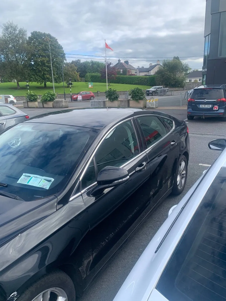 162 Ford Mondeo 180k light damage drive away - Image 2