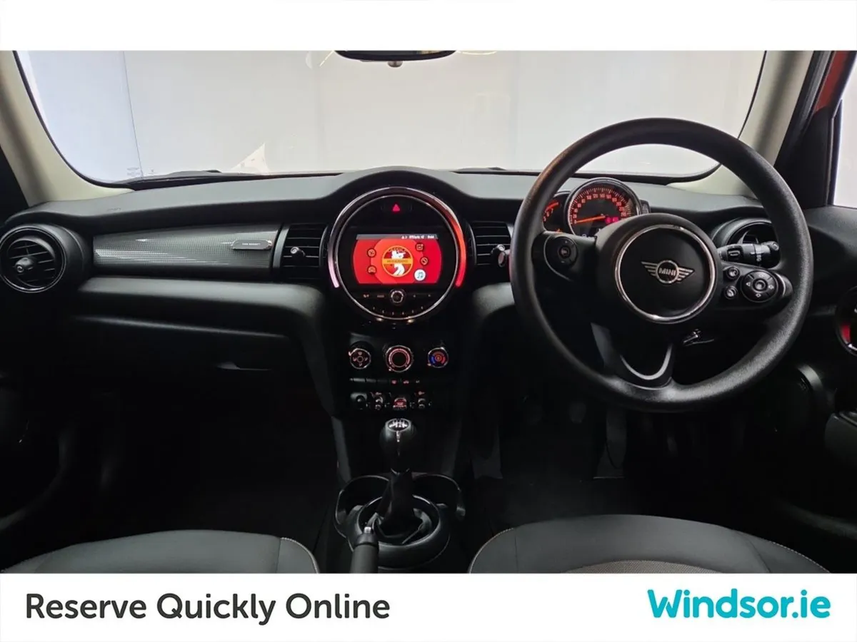 MINI Cooper Cooper Classic - Image 4