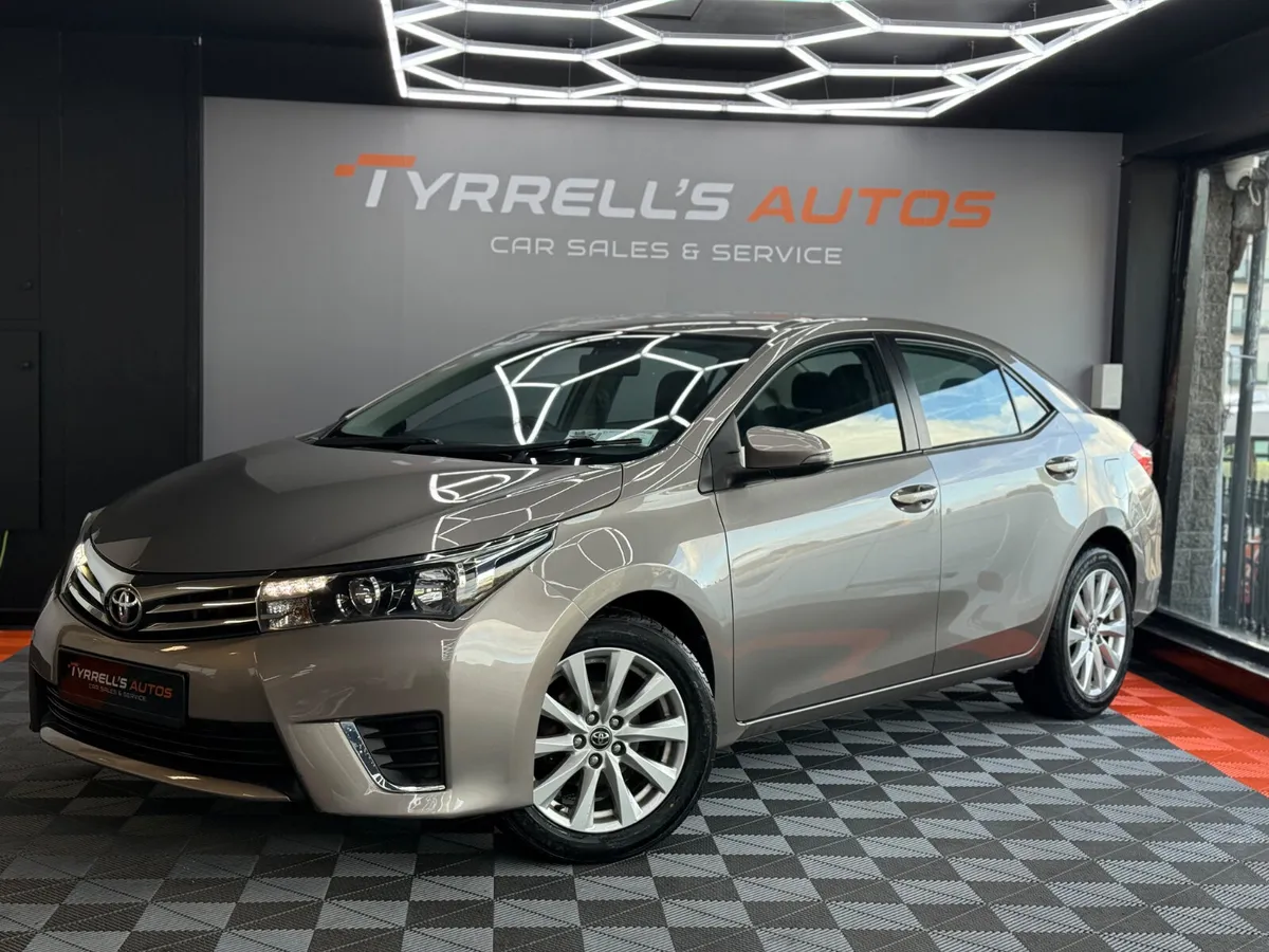 Toyota Corolla Terra 1.3 Petrol "LOW KMS" 2016 - Image 1