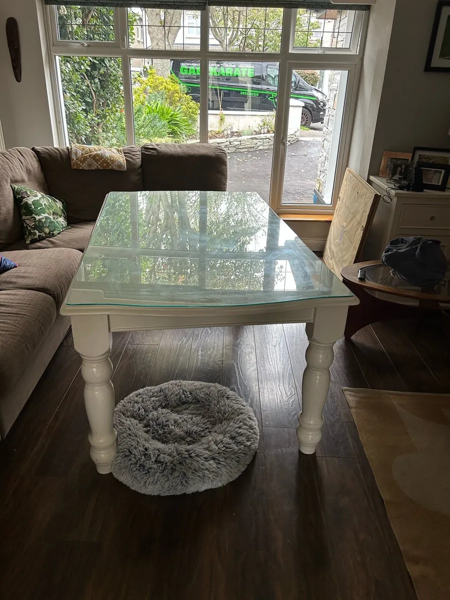 Kitchen table - Image 2
