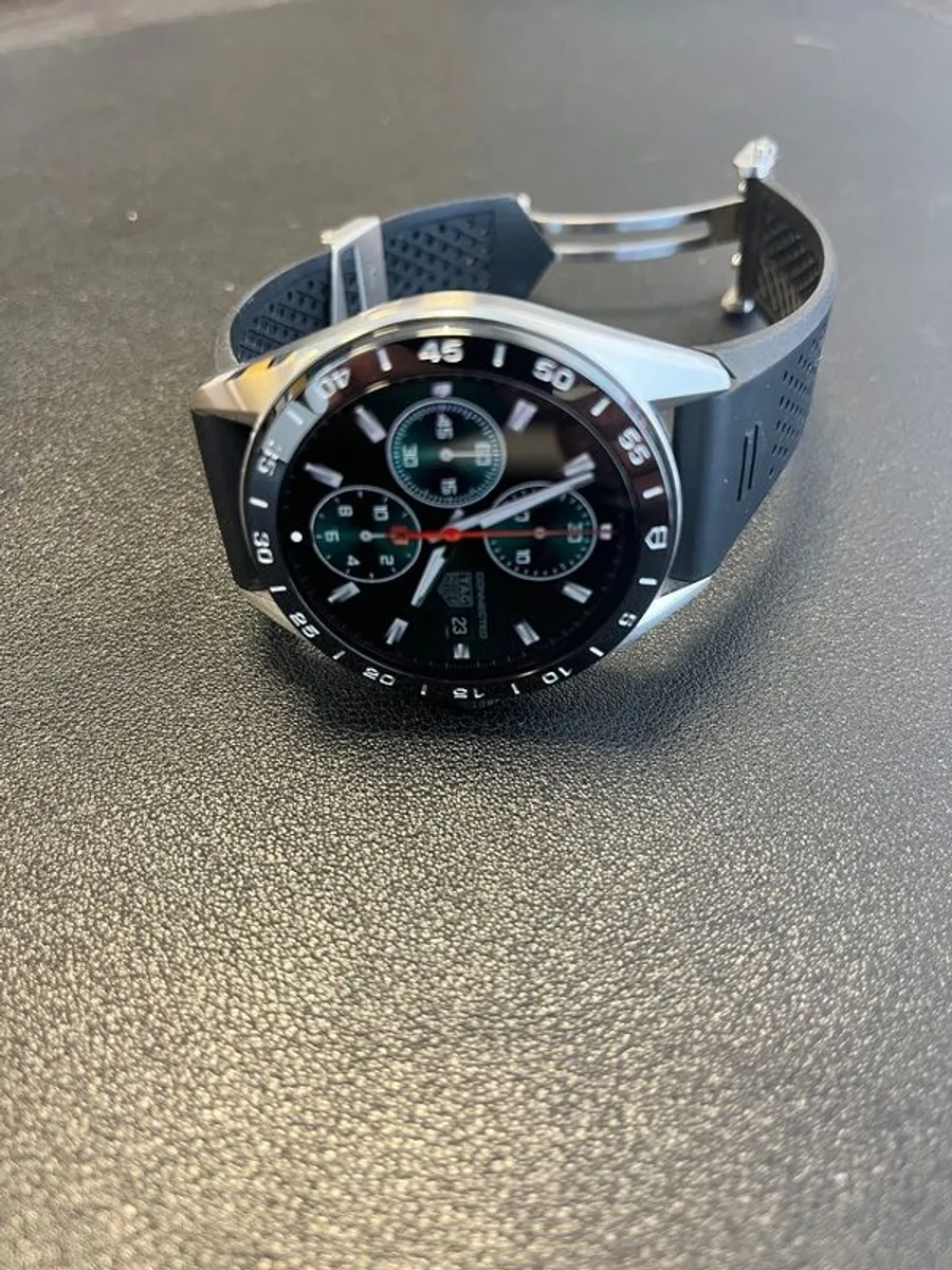 Tag Heuer E4 Connected 45mm - Image 2
