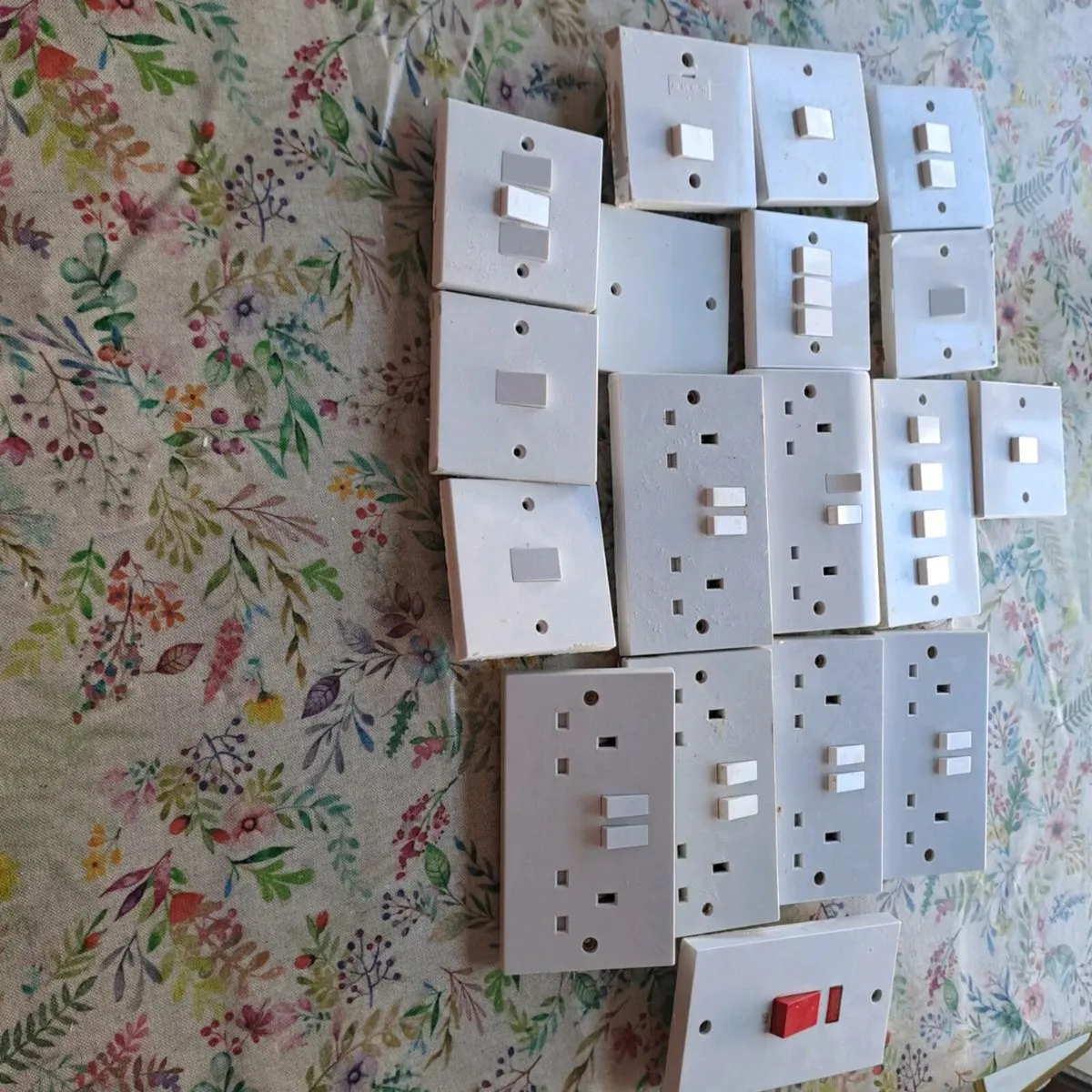 Sockets & Switches