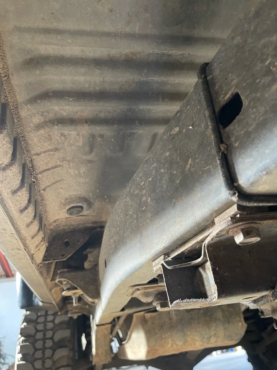 1993 toyota hilux surf 3.0TD ( like landcruiser ) - Image 4