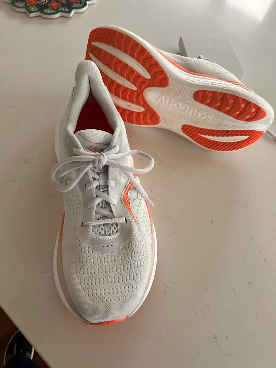 Running shoes - Image 1