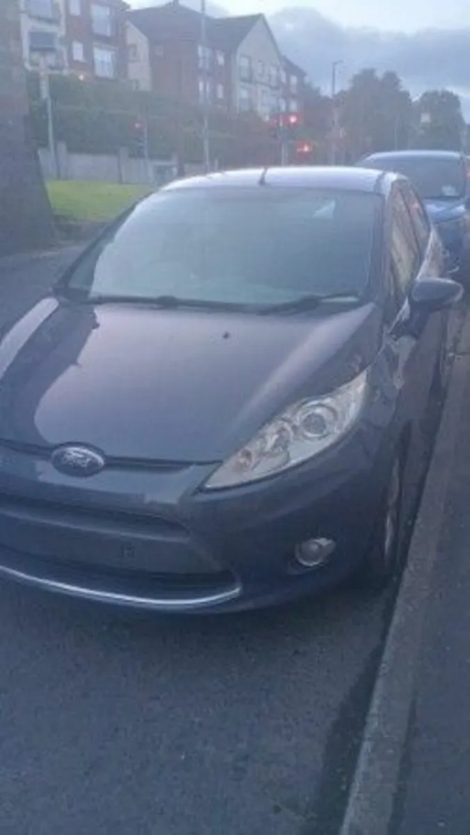 2010 November ford fiesta - Image 2