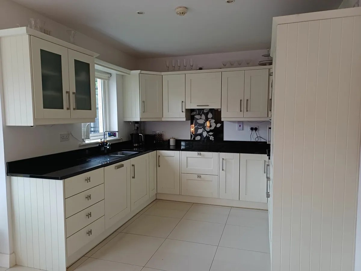 Kitchen - Image 3