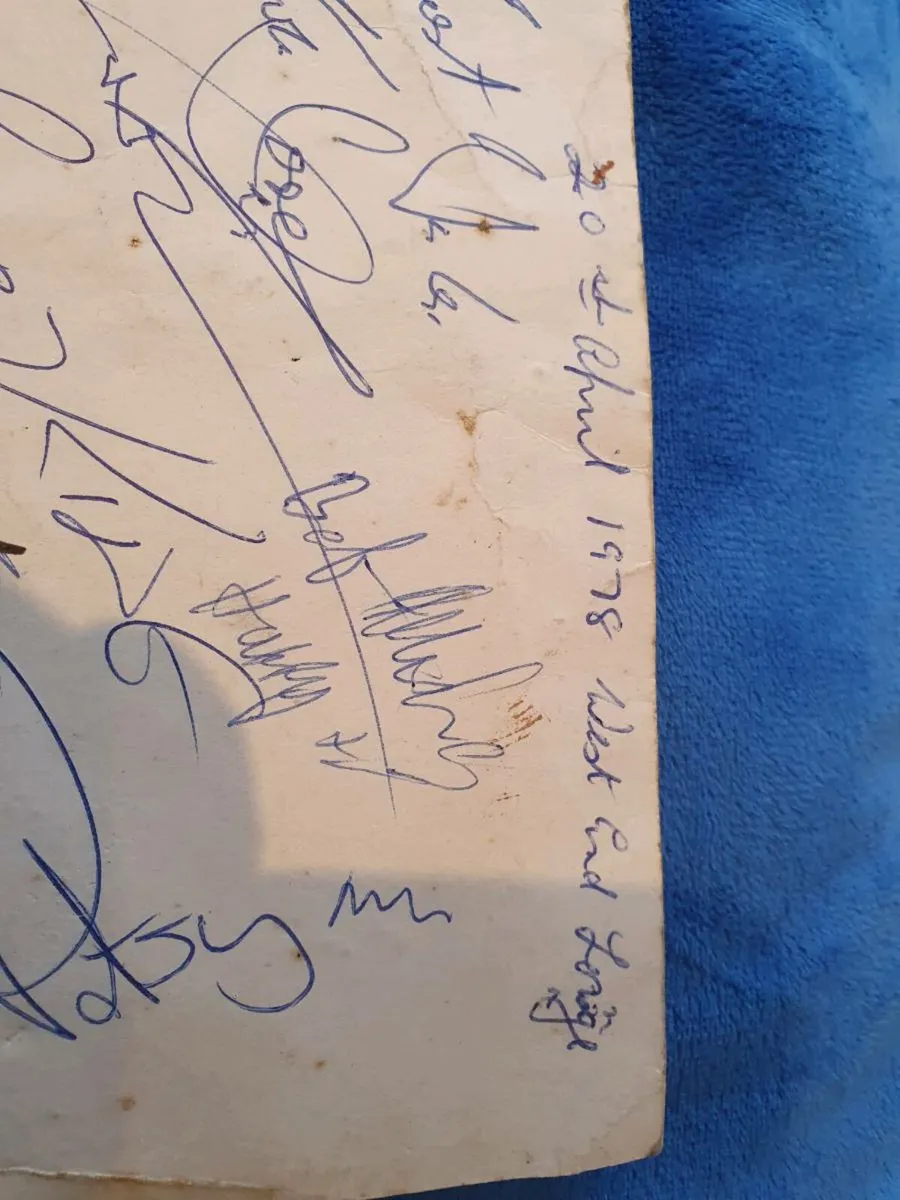 Big Tom and the travellers signed - Image 3