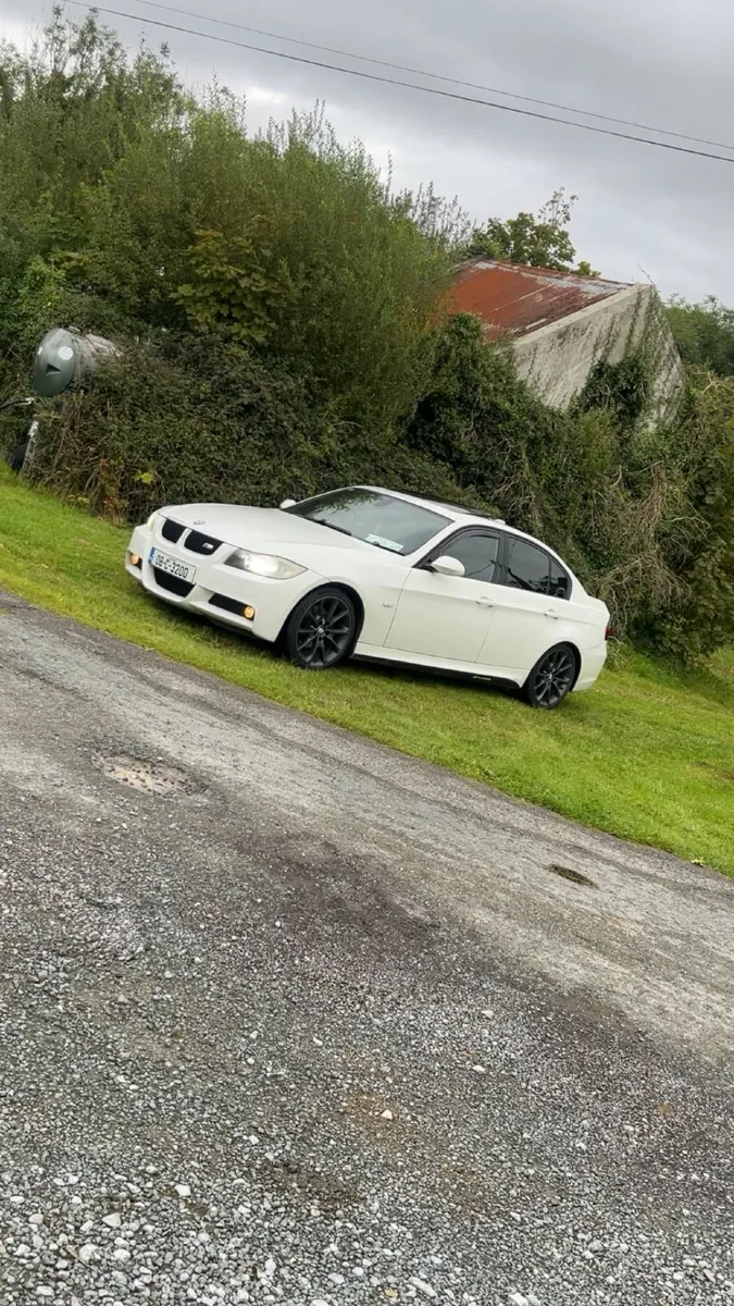 Bmw 318i m sport e90 - Image 2