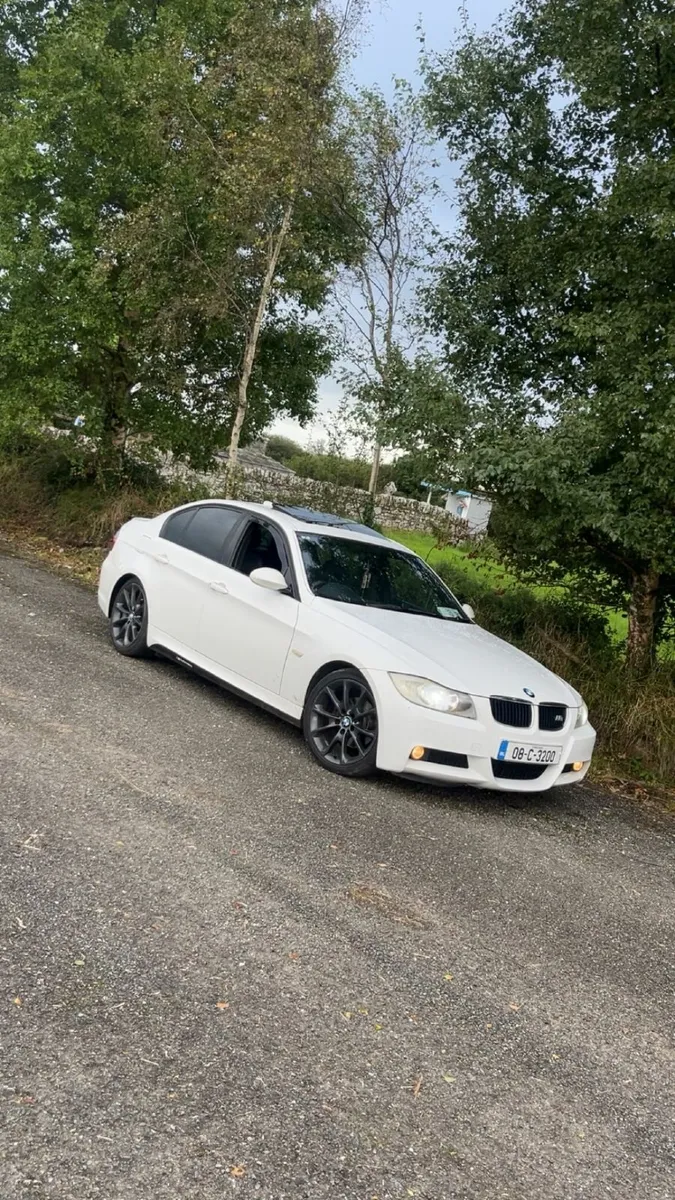 Bmw 318i m sport e90 - Image 4