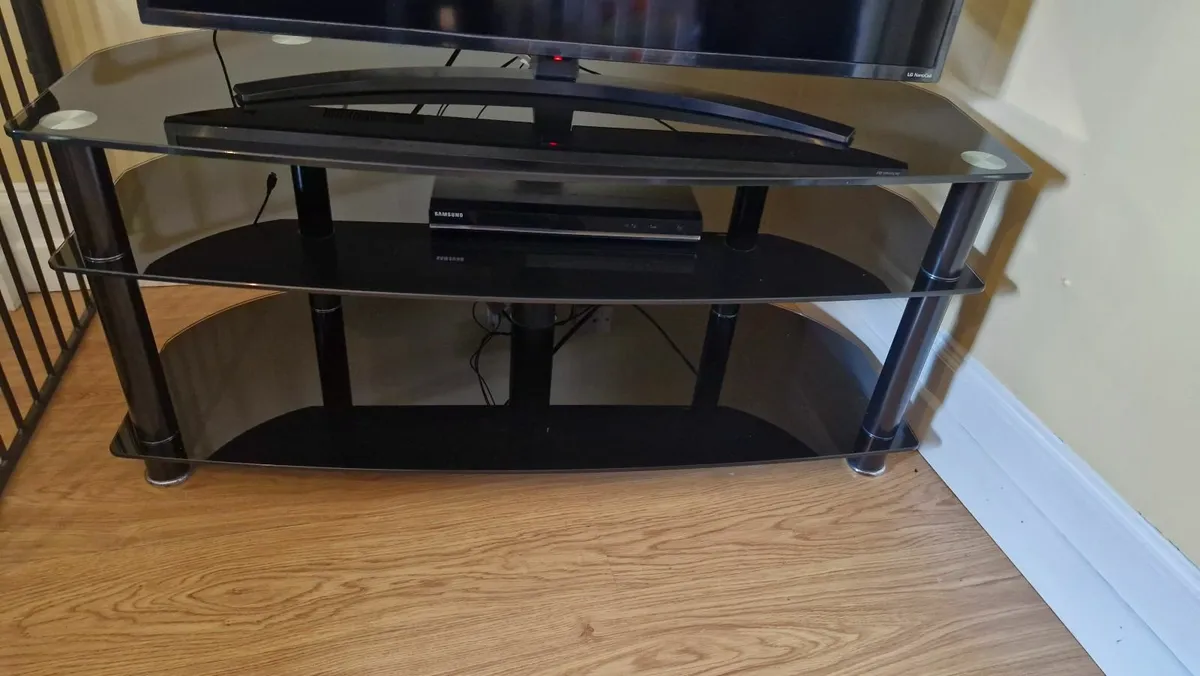 Tv stand - Image 2
