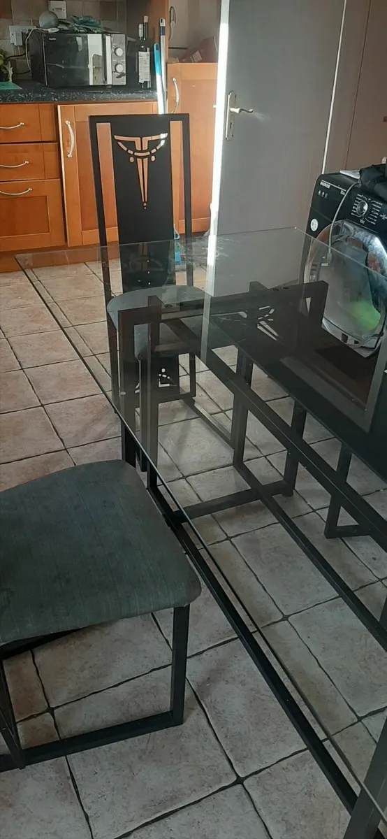 Glass Table & 6 chairs - Image 1