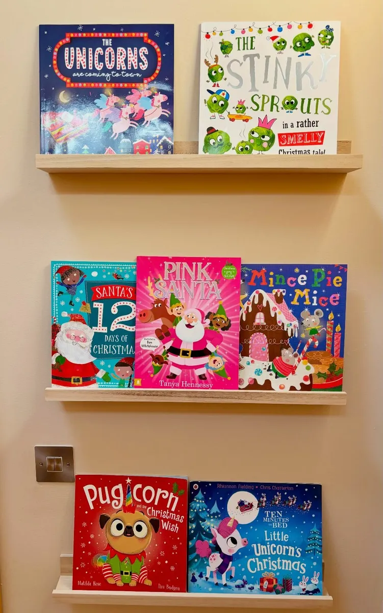 Childrens Christmas Books - Image 1