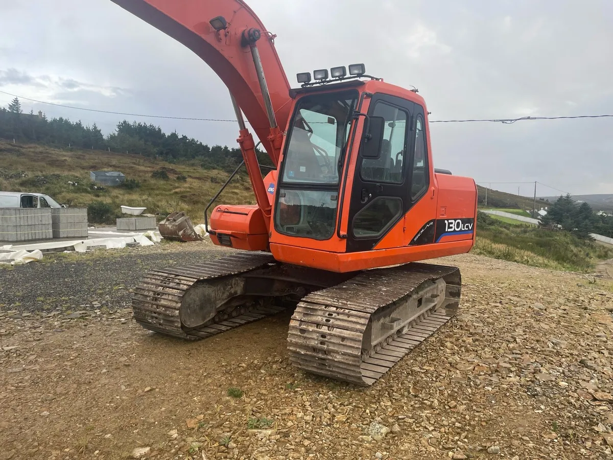 Daewoo 130lcv - Image 1