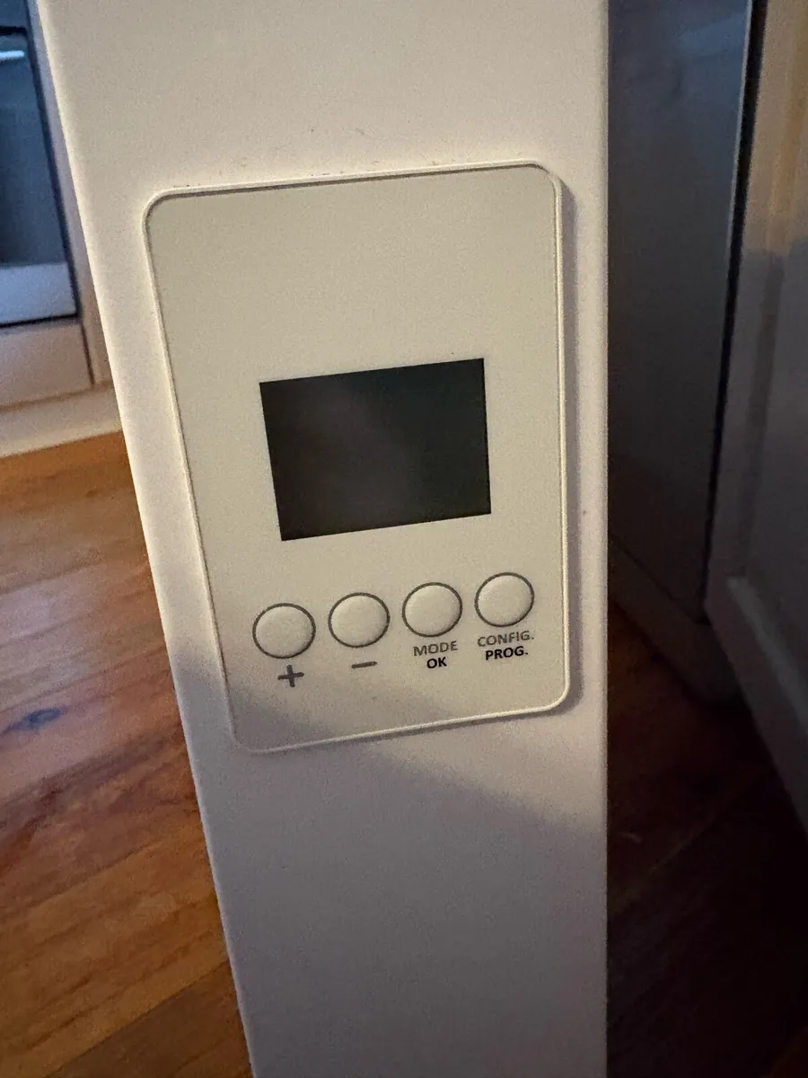 Electric Heater 2400W - Image 2