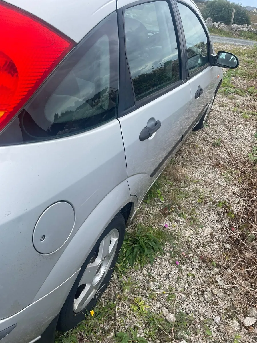 Ford Focus 2004 - Image 3