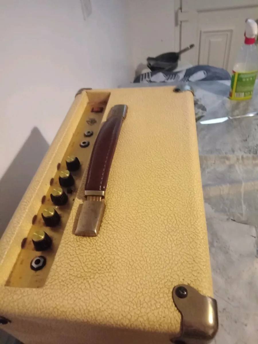 Crate tube amplifier, made in usa - Image 2