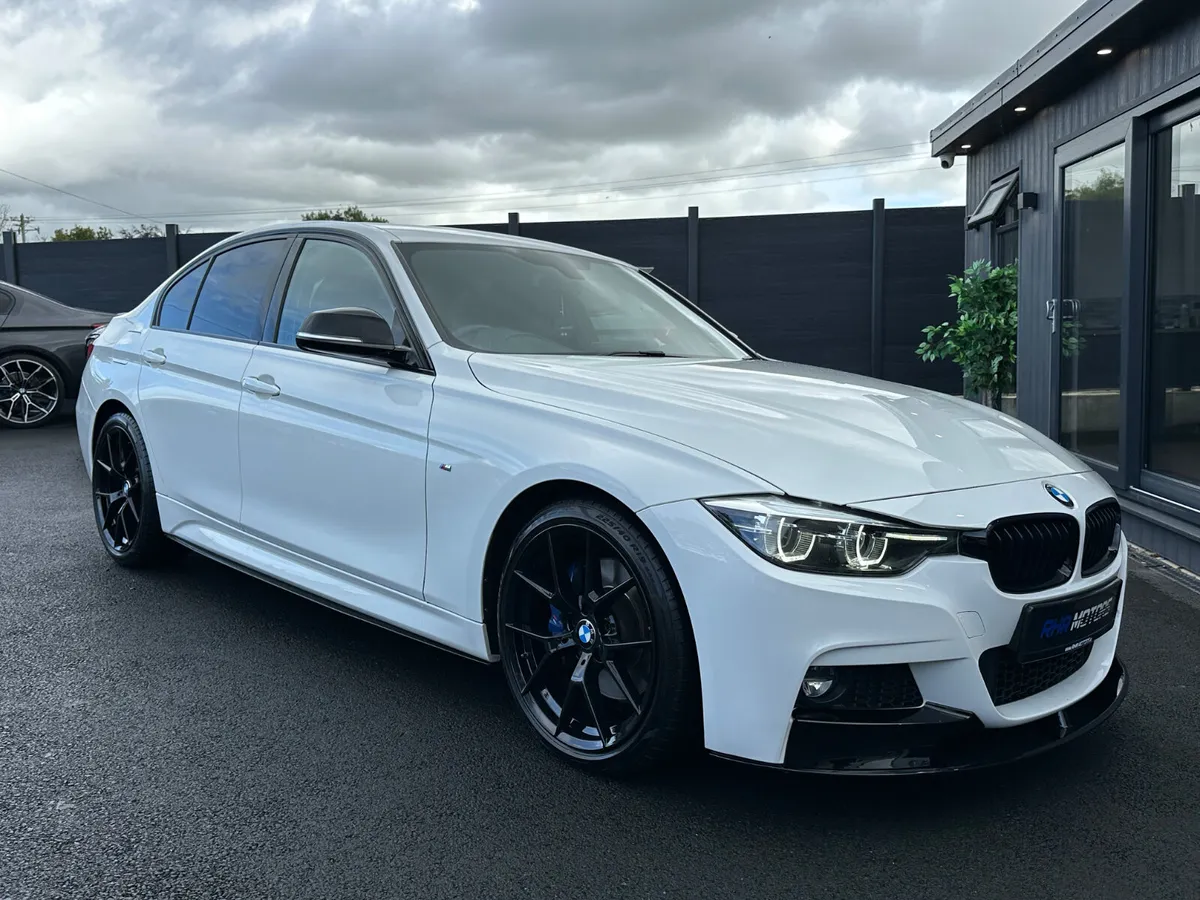 2018/181 BMW 320D MSPORT AUTO SHADOW EDITION - Image 3