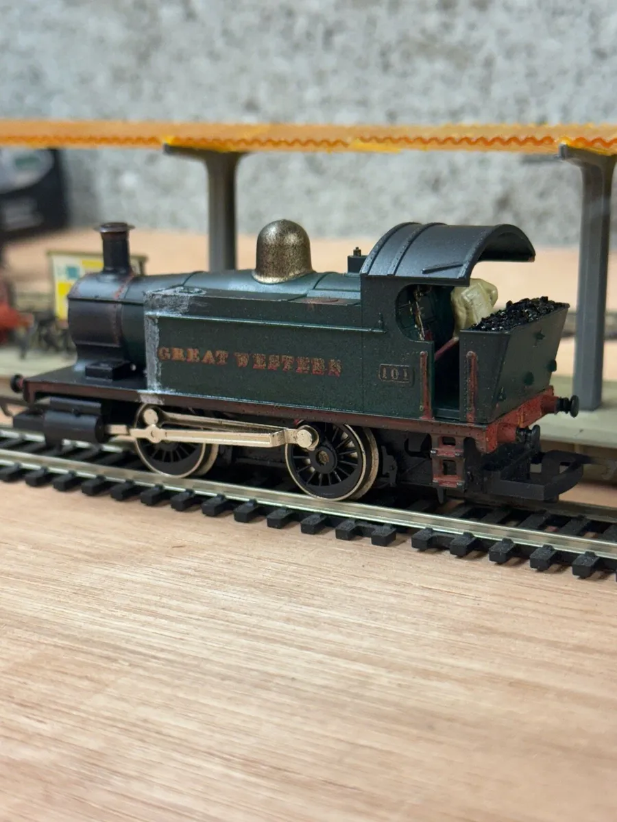 Hornby GWR locomotive - Image 2