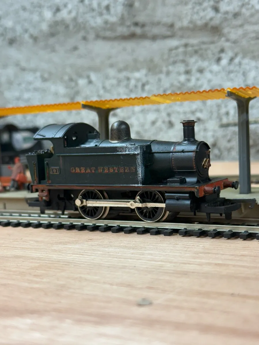 Hornby GWR locomotive - Image 3