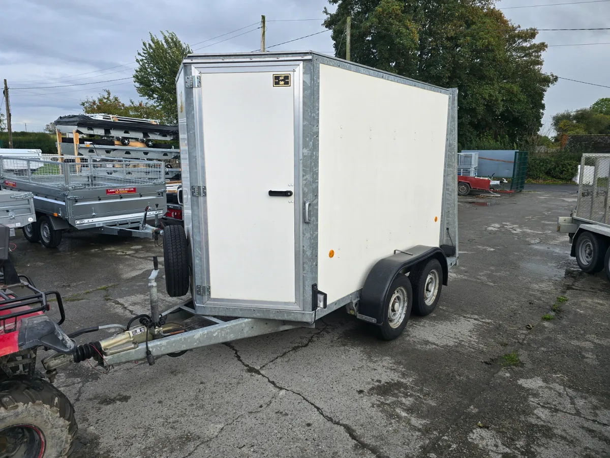 8x5 box Trailer - Image 1