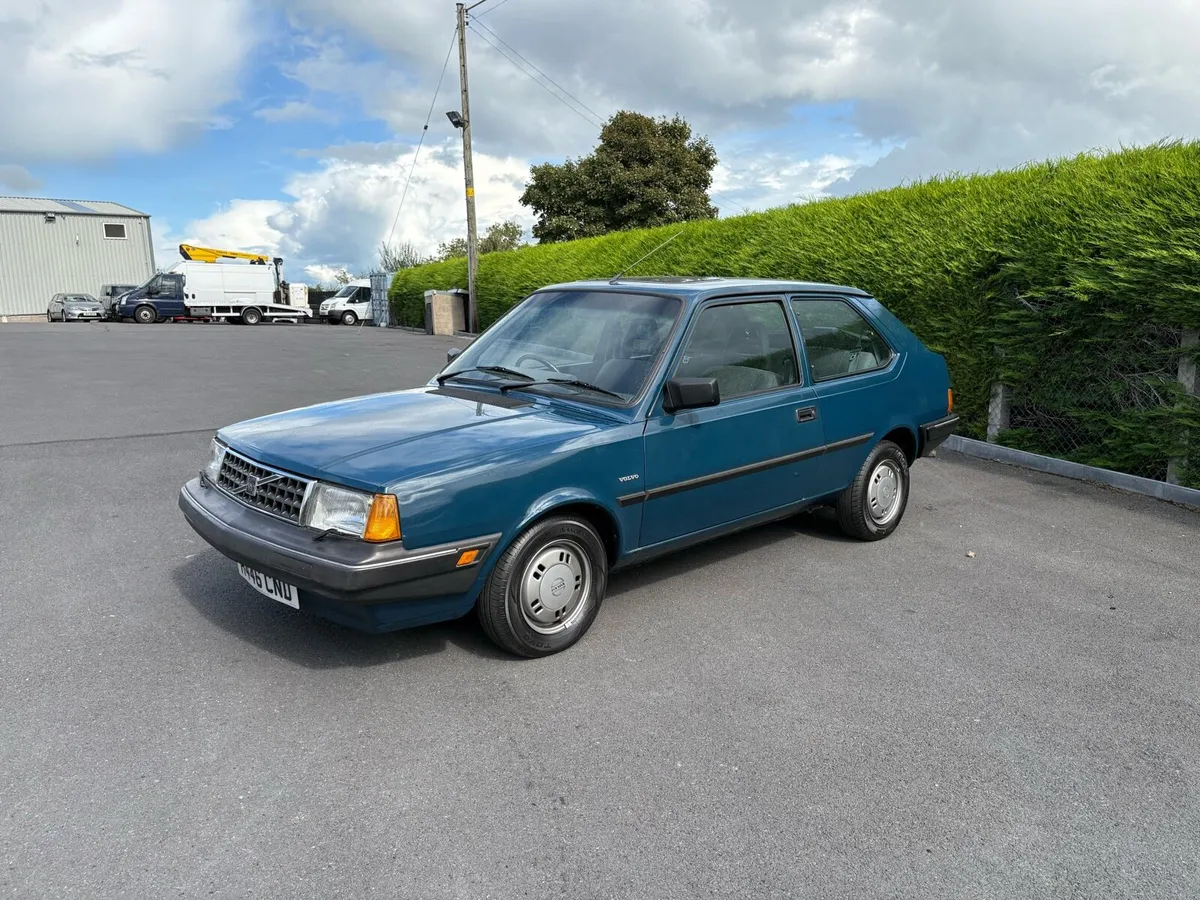1990 Volvo 340 gl   1.7 - Image 1