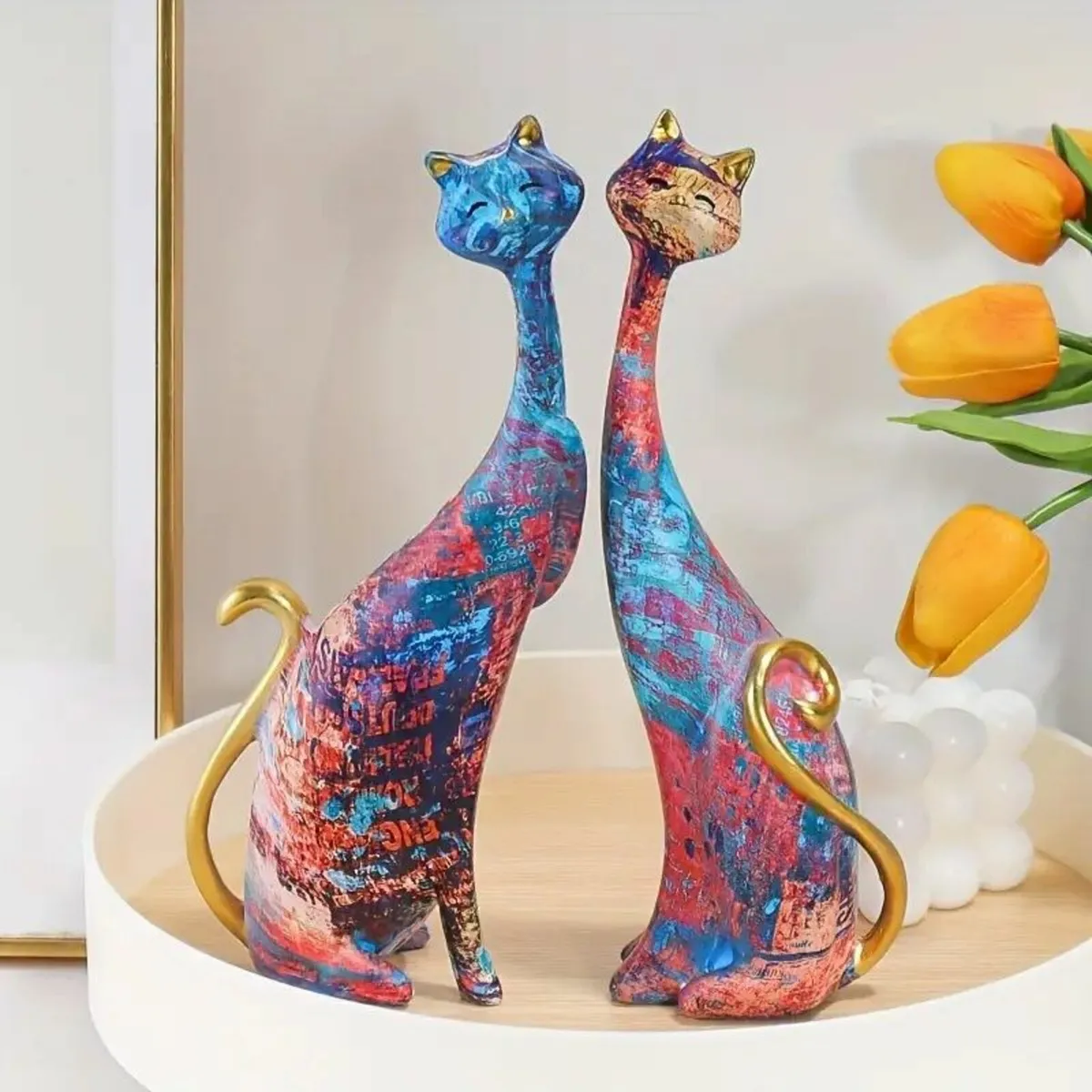 4 Piece Cat Resin Ornament Set Vibrant Decorative - Image 4
