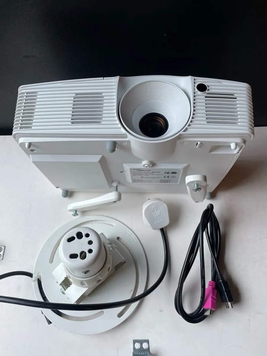 Optoma DLP Projector - Image 2