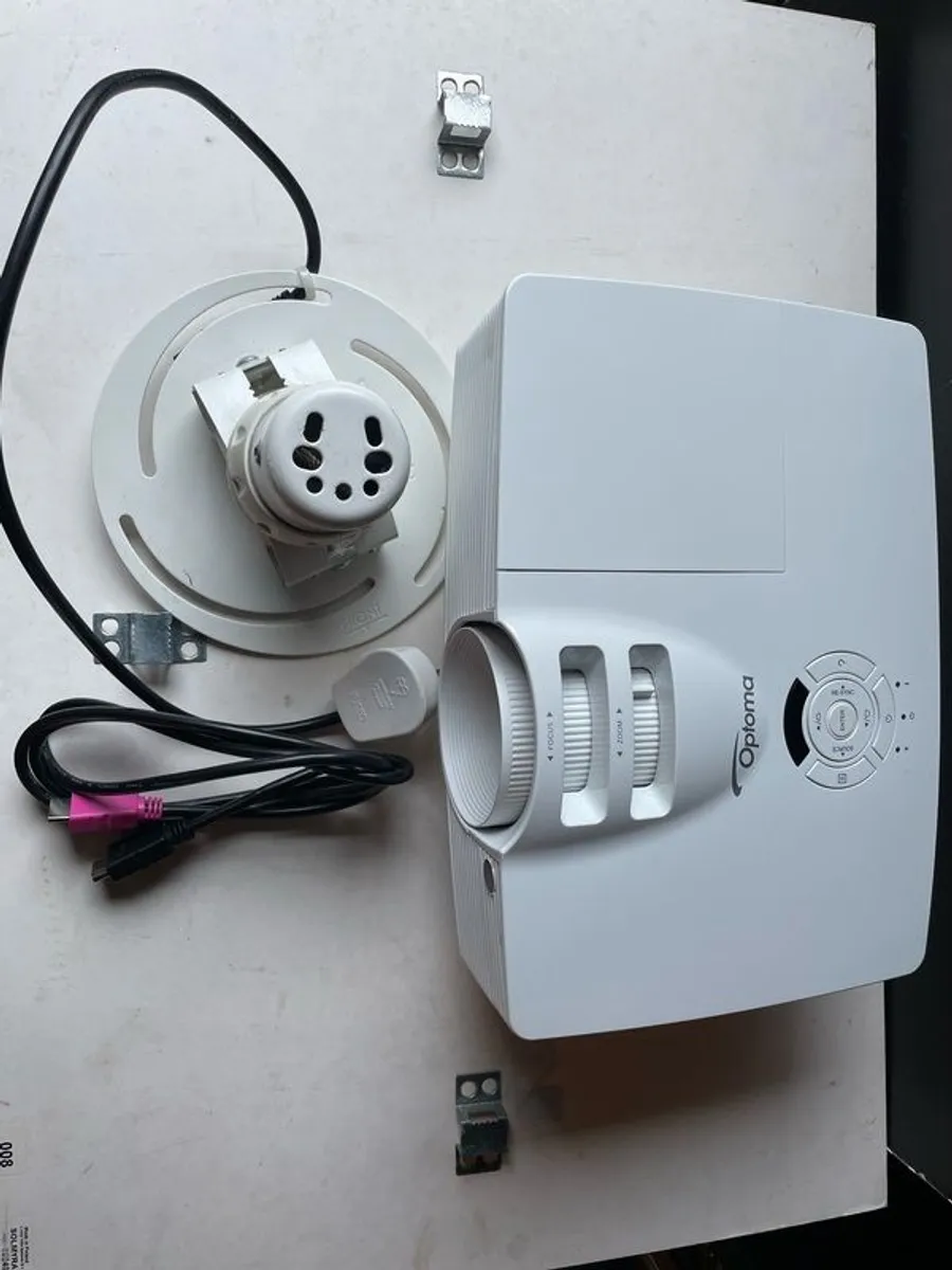 Optoma DLP Projector - Image 3