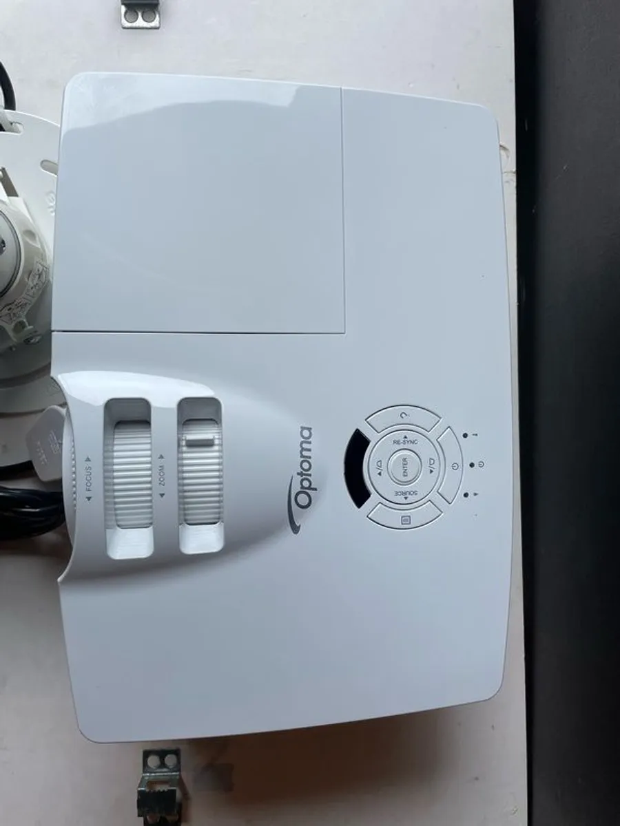Optoma DLP Projector - Image 4