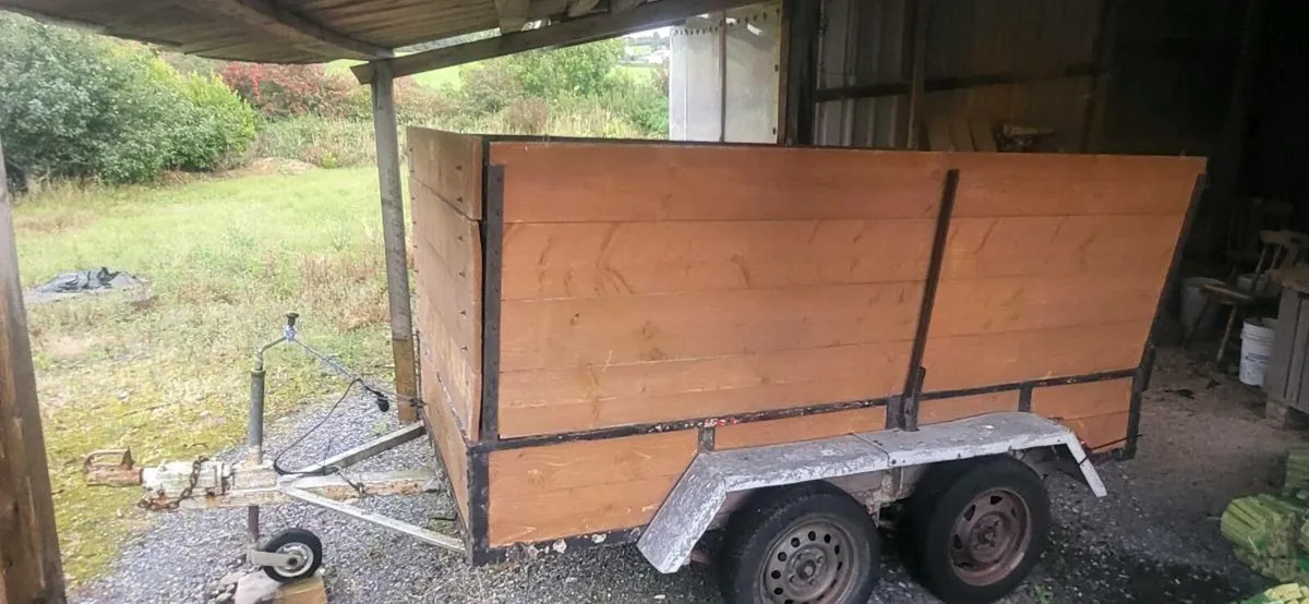 Trailer - Image 1