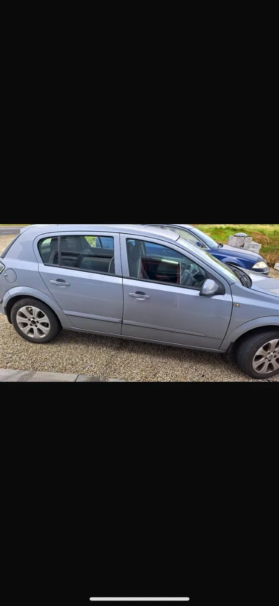 Opel Astra 2008 - Image 1