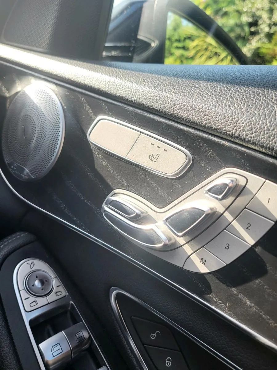 Mercedes-Benz C-Class 2016 - Image 2