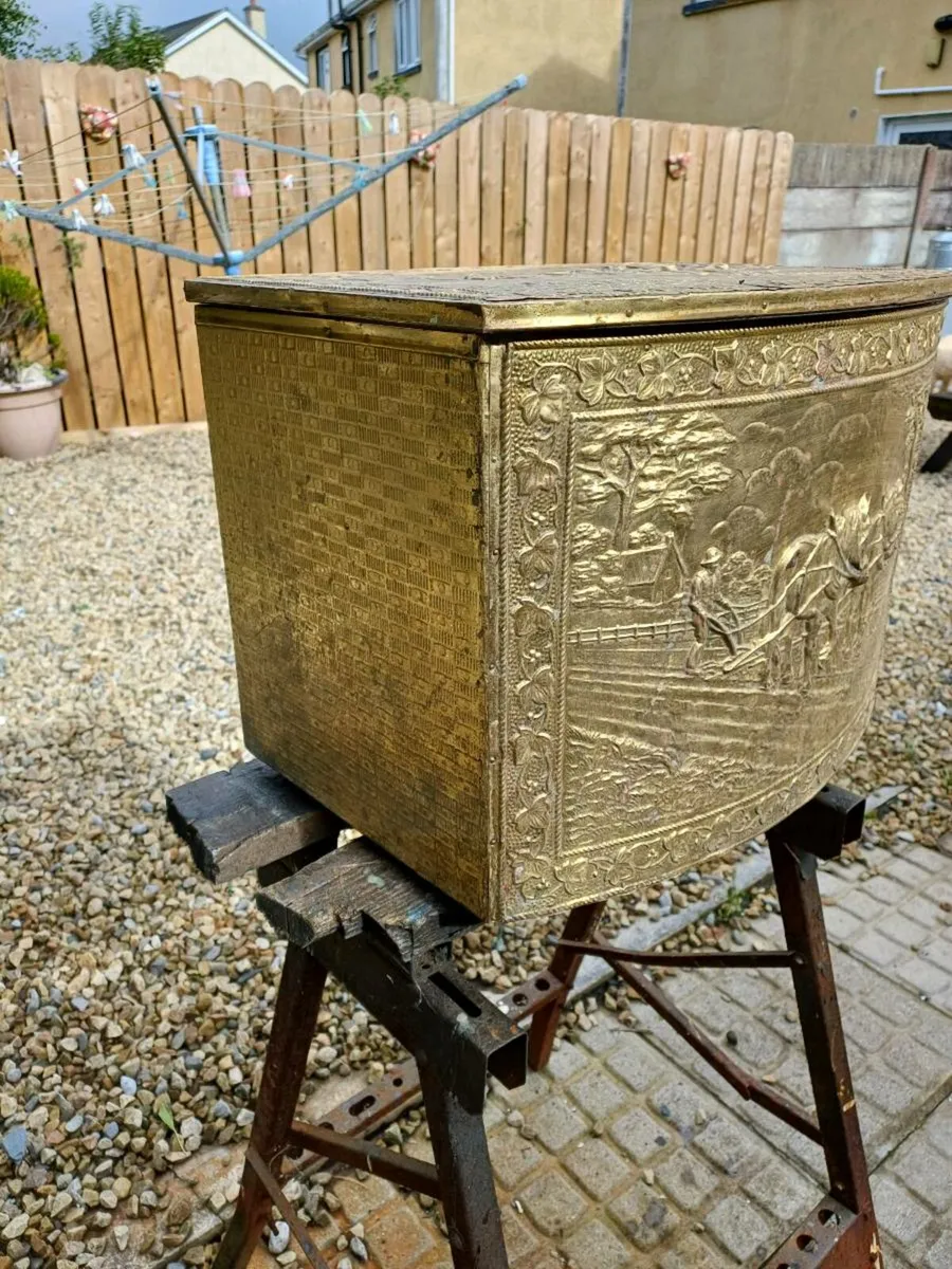 Vintage Brass Turf Box - Image 3