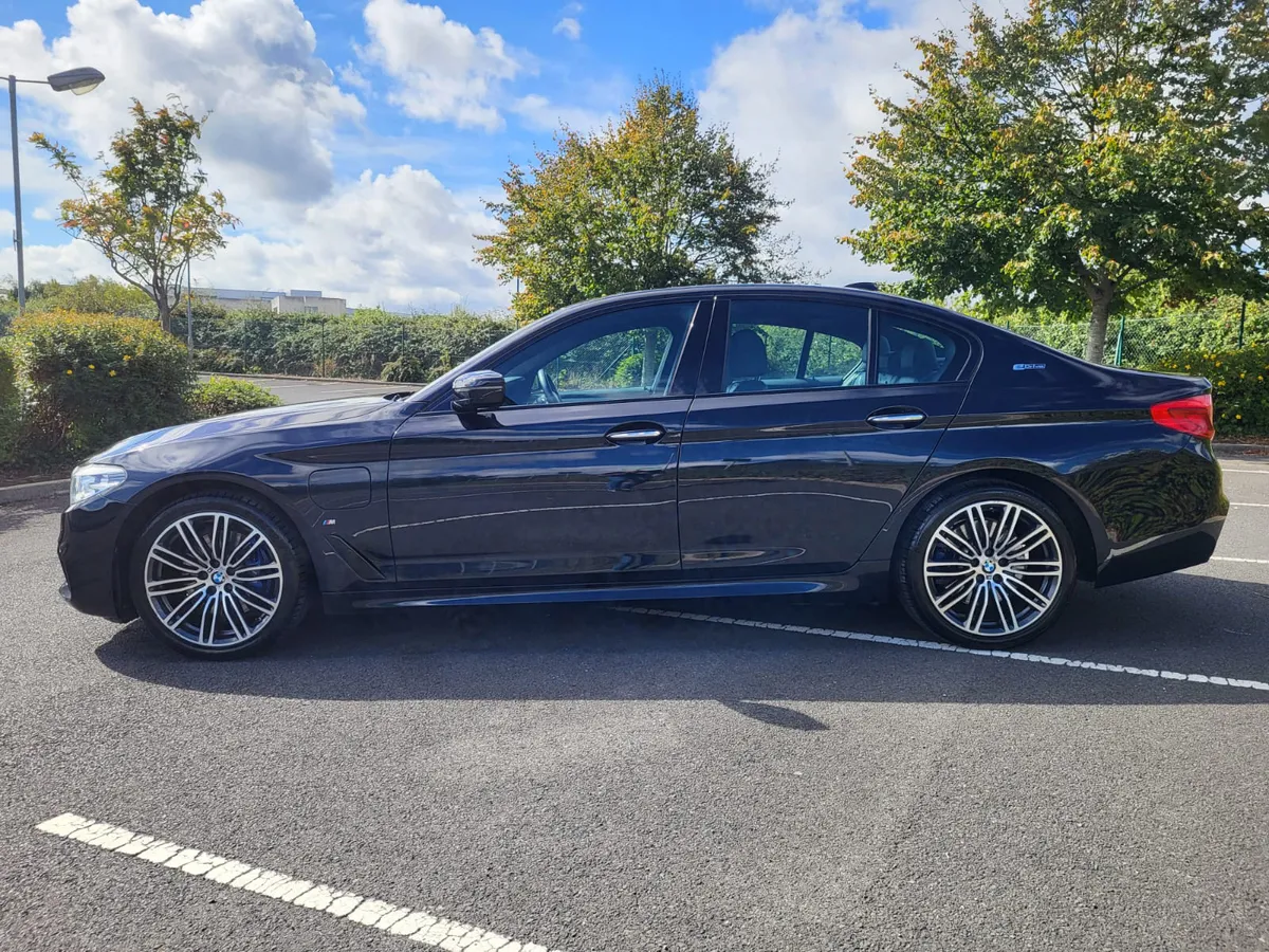 2018 BMW 530E M SPORT PHEV HYBRID - Image 4