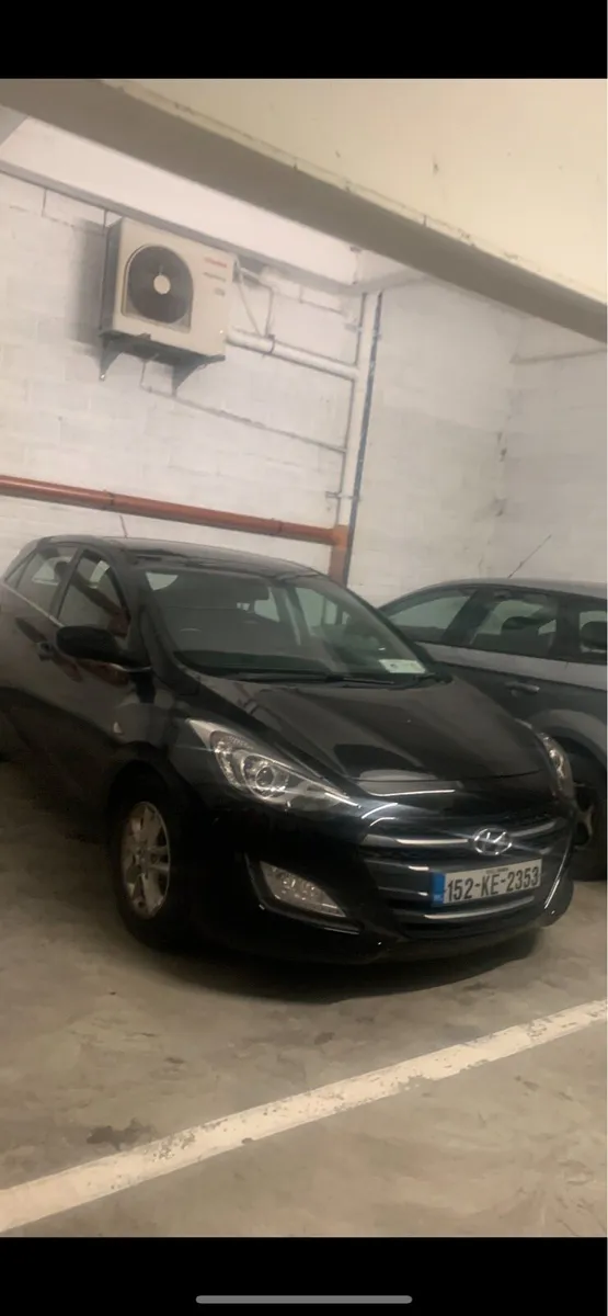 Black i30 1.6D staying abroad reason for sale - Image 1