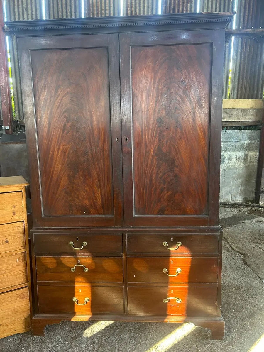 Wardrobe - Image 1