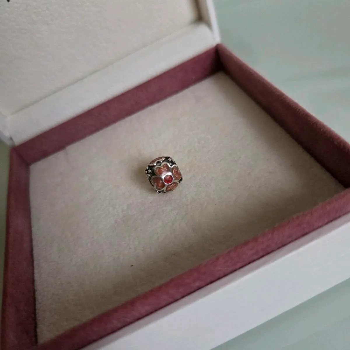 Genuine PANDORA Red Pink Enamel Daisy Flo - Image 4