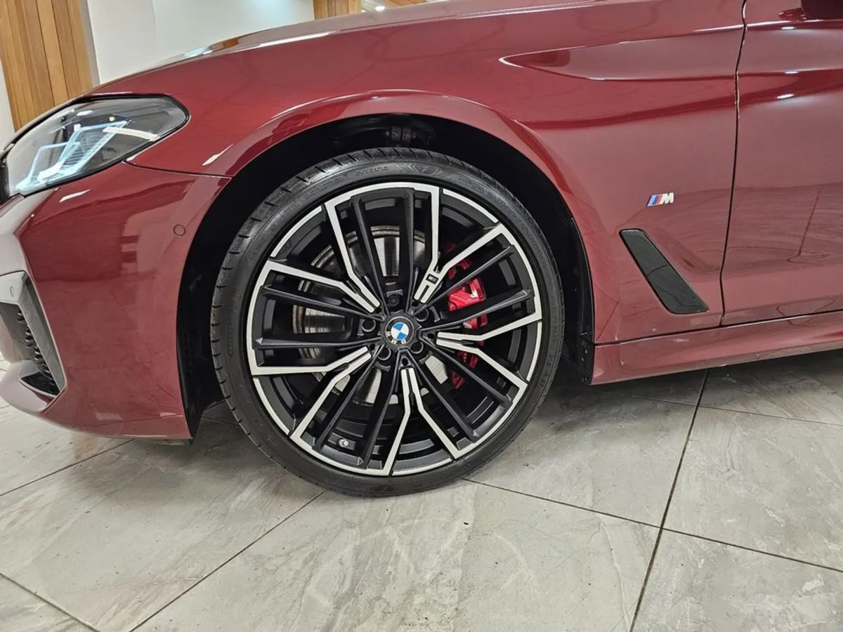 BMW 5 Series 4WD Tech  PRO Comfort - Image 3