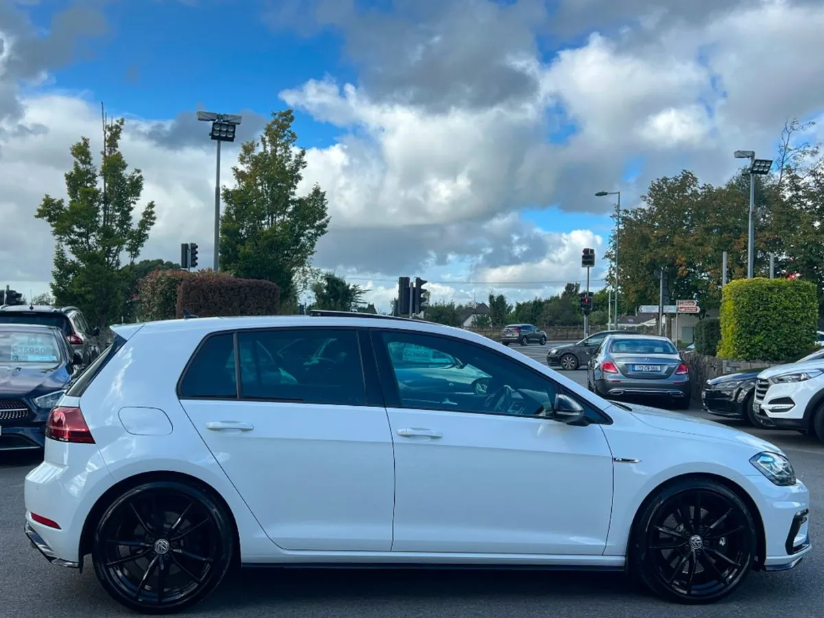 Volkswagen Golf R 2.0tsi 4M 310HP 5DR DSG  low Km - Image 4
