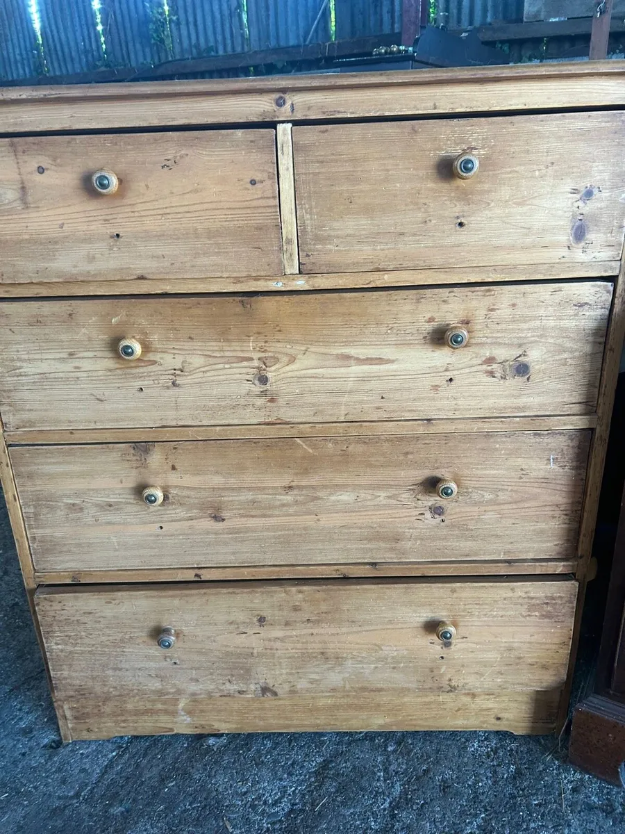 Pine Chest of Drawers - Image 1