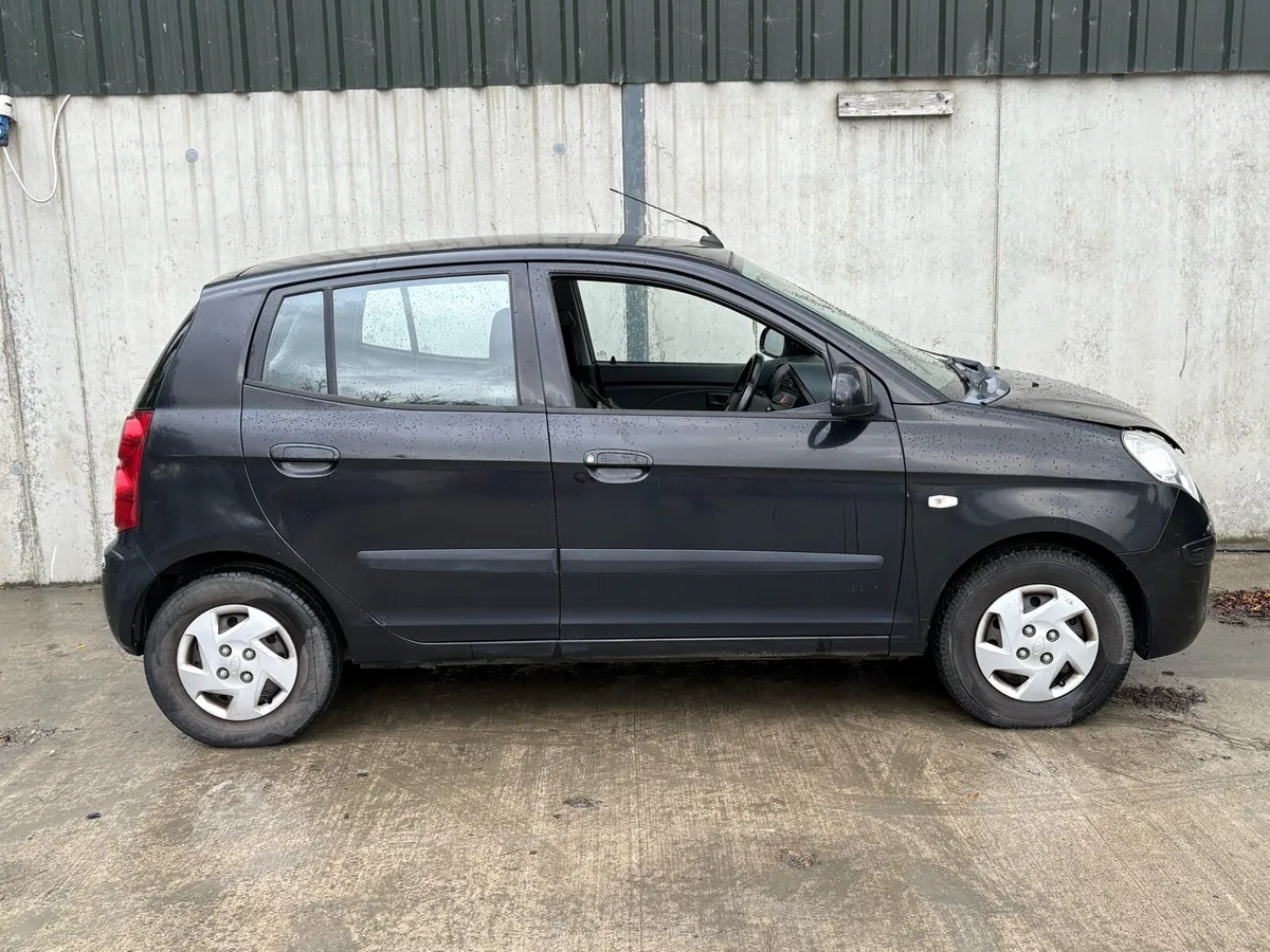 2010 Kia picanto for parts - Image 2