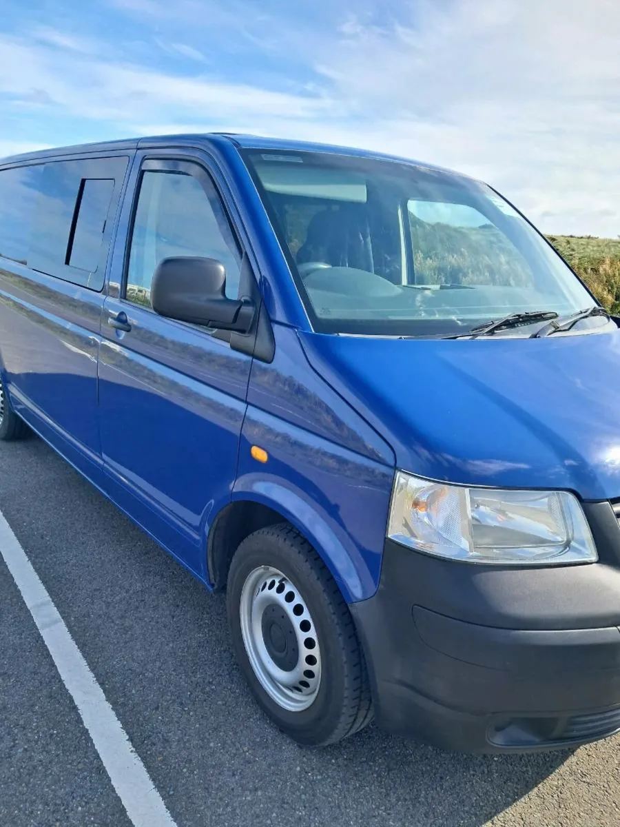 Vw t5 Campervan - Image 1