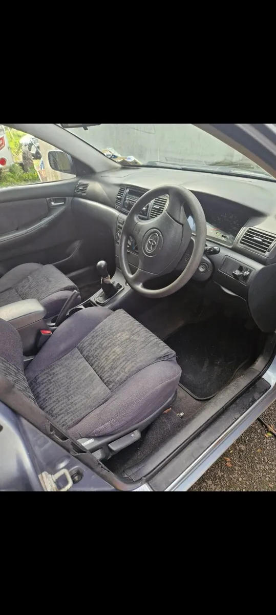 Toyota Corolla 2003 - Image 3
