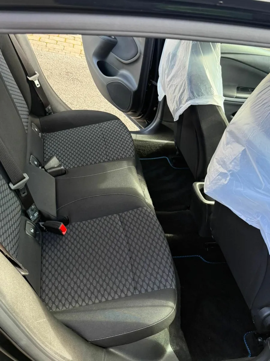 Vauxhall Astra 2020 - Image 2
