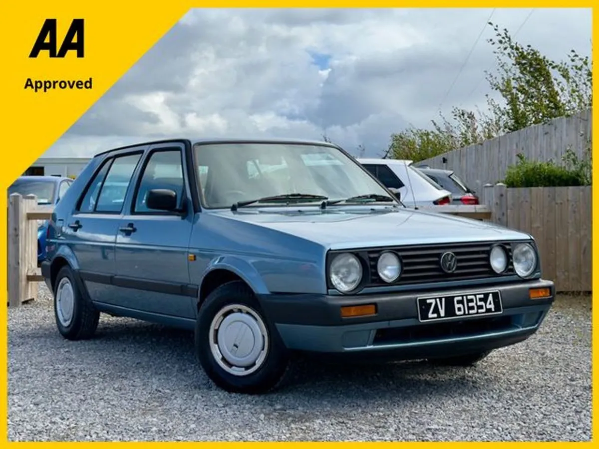 Volkswagen Golf GL 90bhp 05dr A - Image 1
