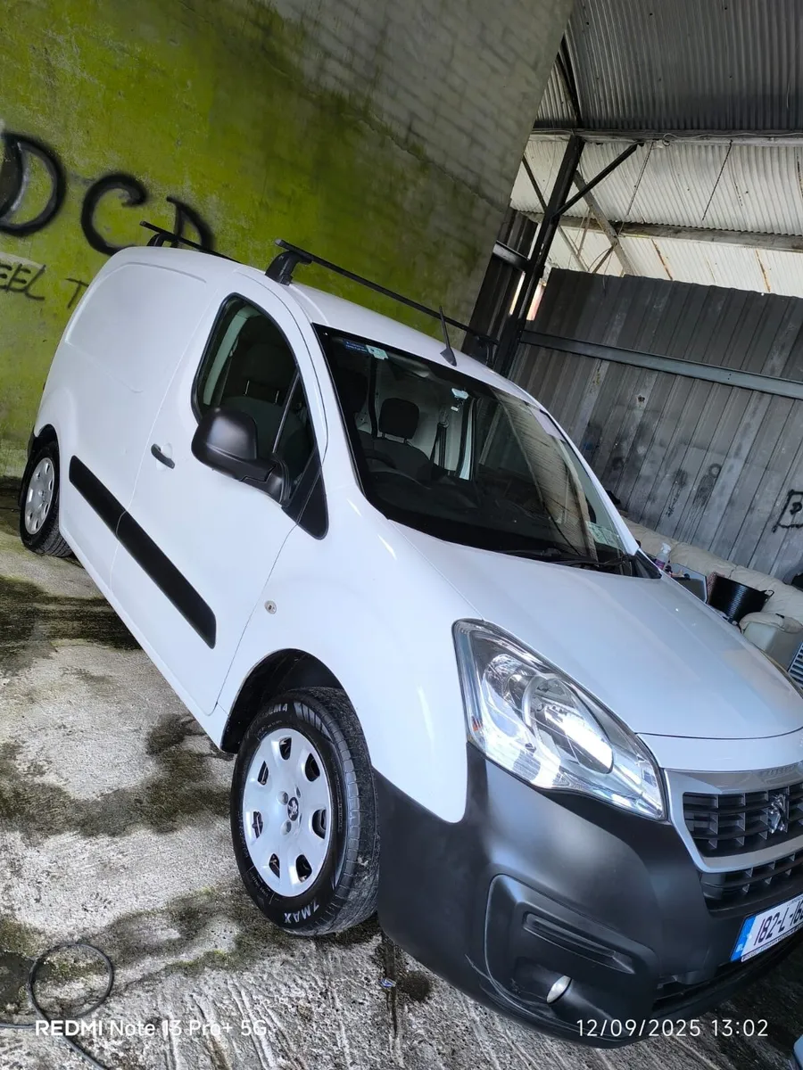 Peugeot Partner van 2018 - Image 1