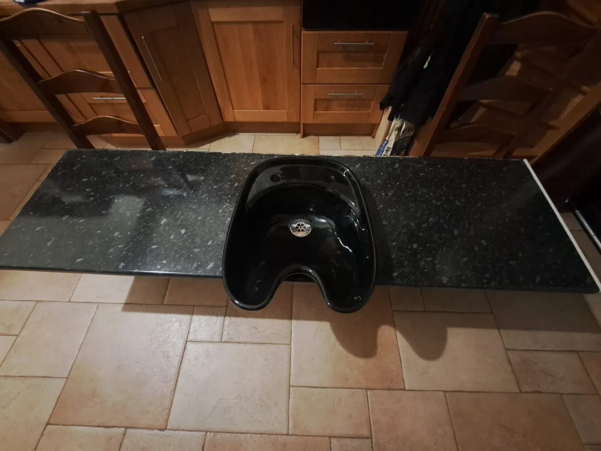 Ceramic Hairdressing sink - Image 1
