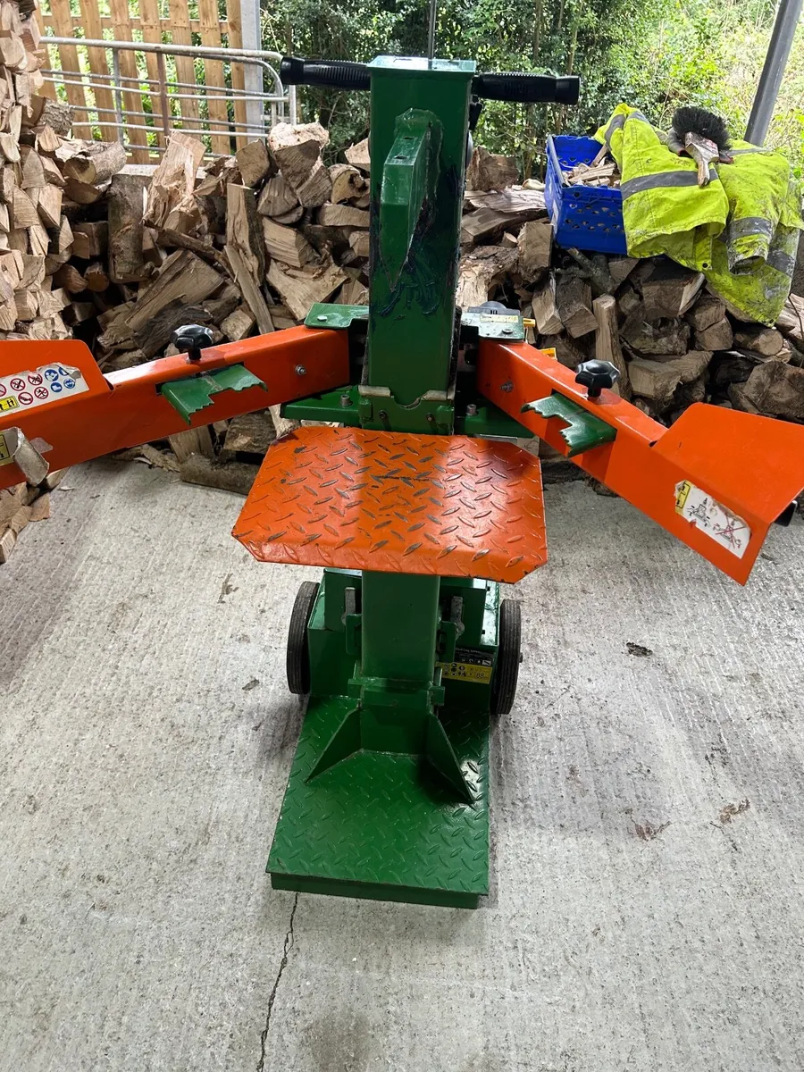 Log splitter     12 ton electric - Image 4
