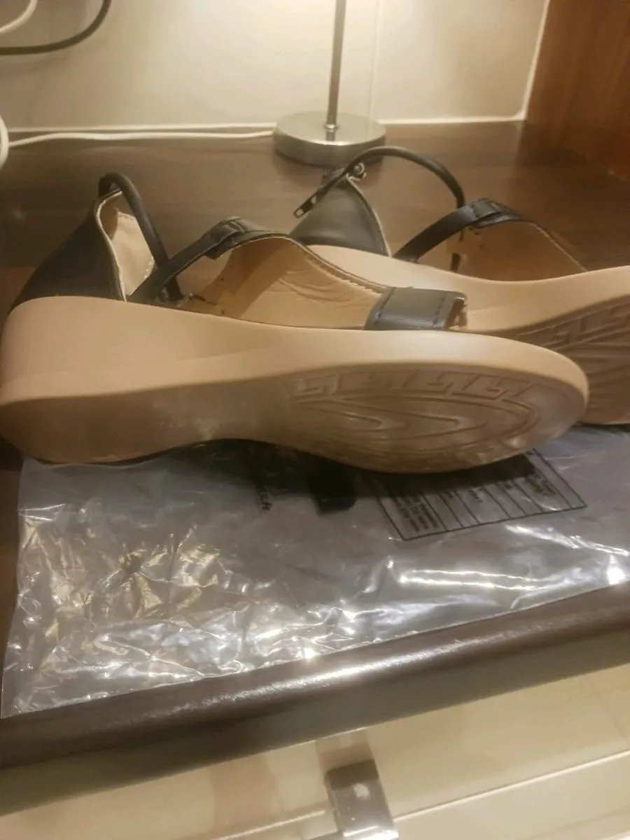 Orthopedic sandals - Image 2